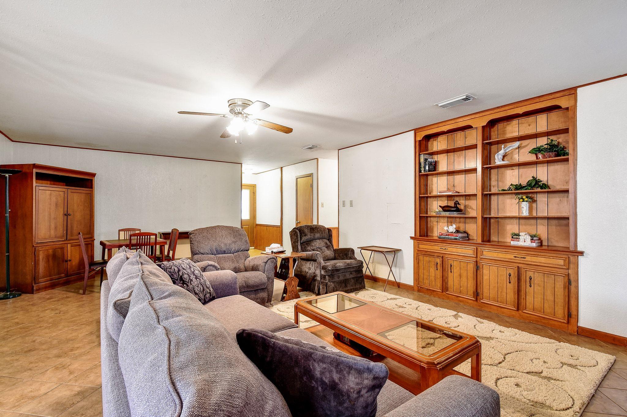 115 Ann St Property Photo 6