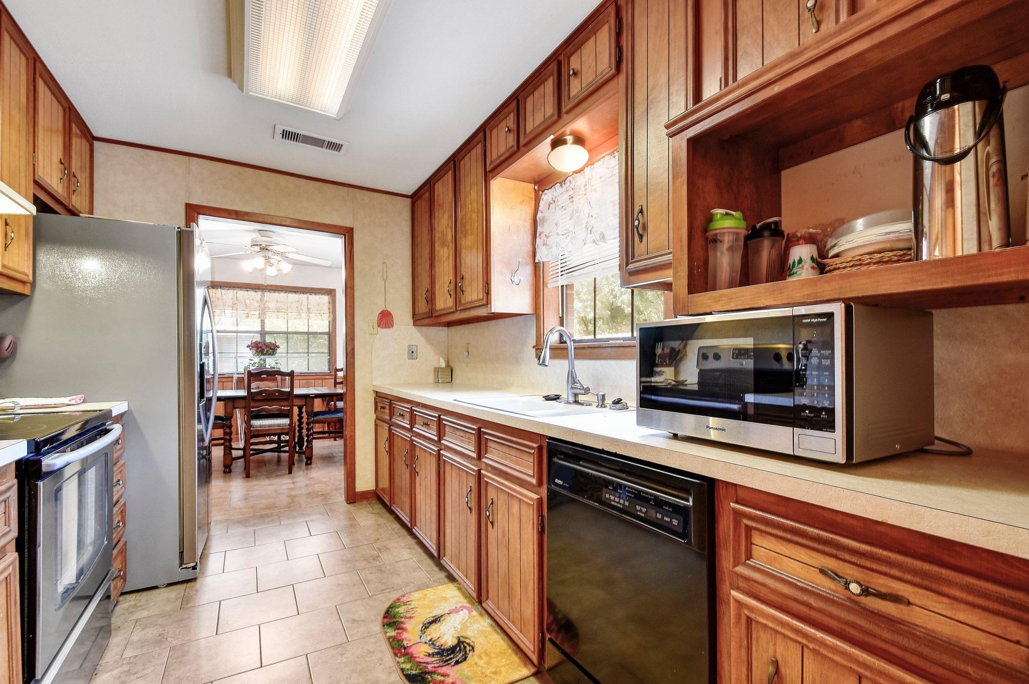 115 Ann St Property Photo 11