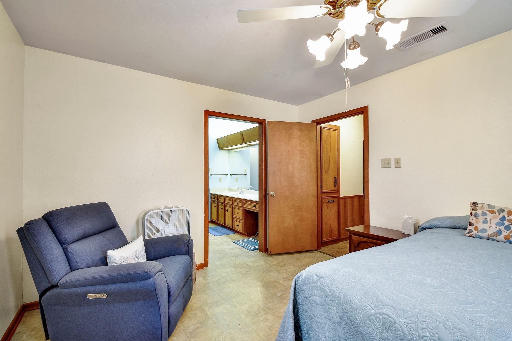 115 Ann St Property Photo 14