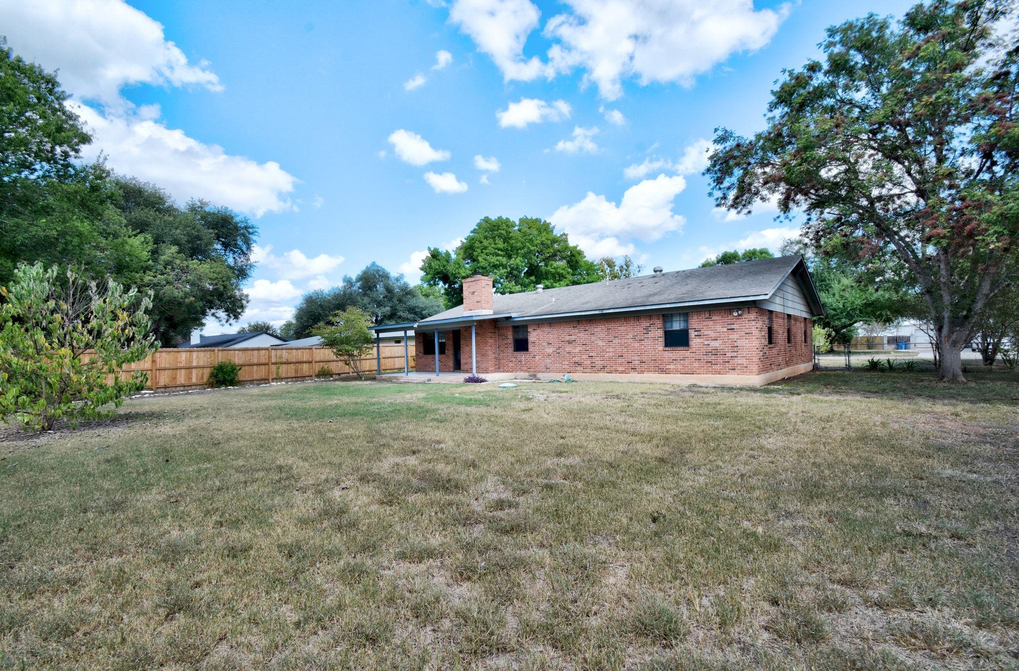 115 Ann St Property Photo 23