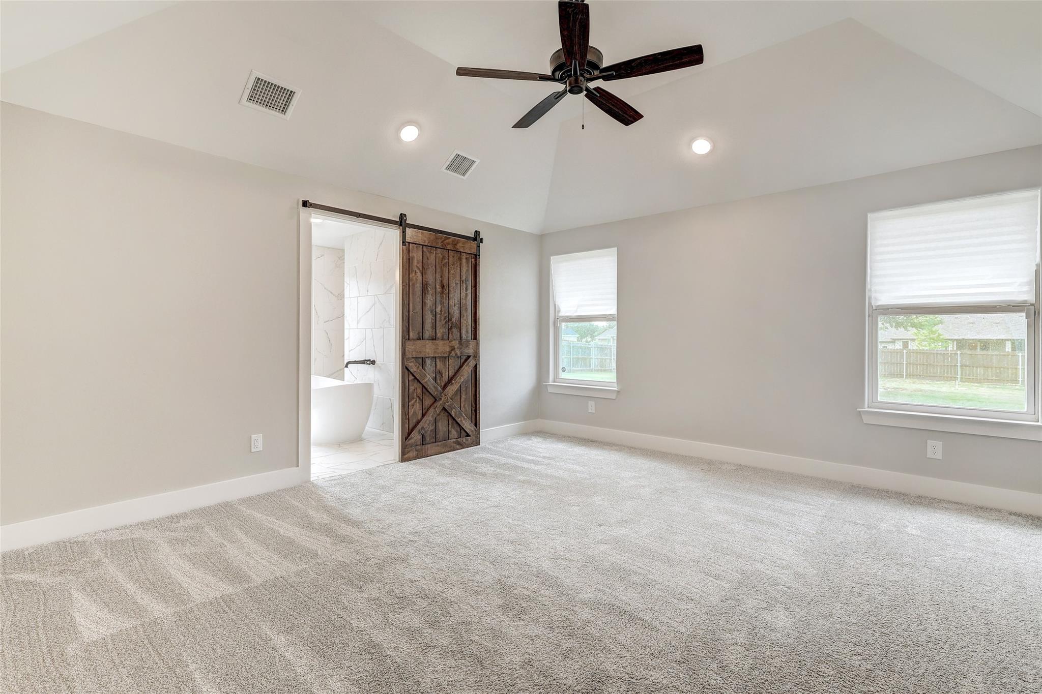 8213 Collins Creek Dr Property Photo 18