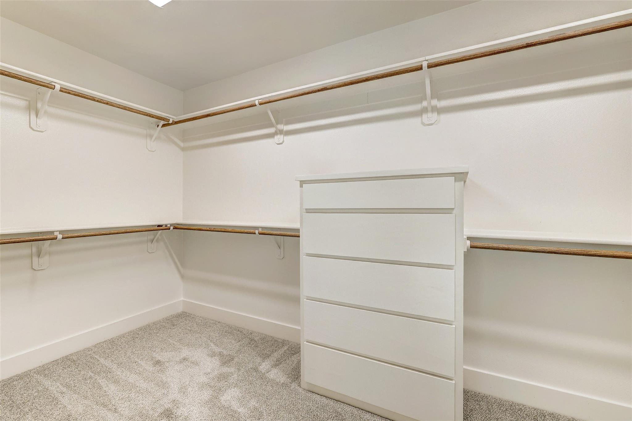 8213 Collins Creek Dr Property Photo 24