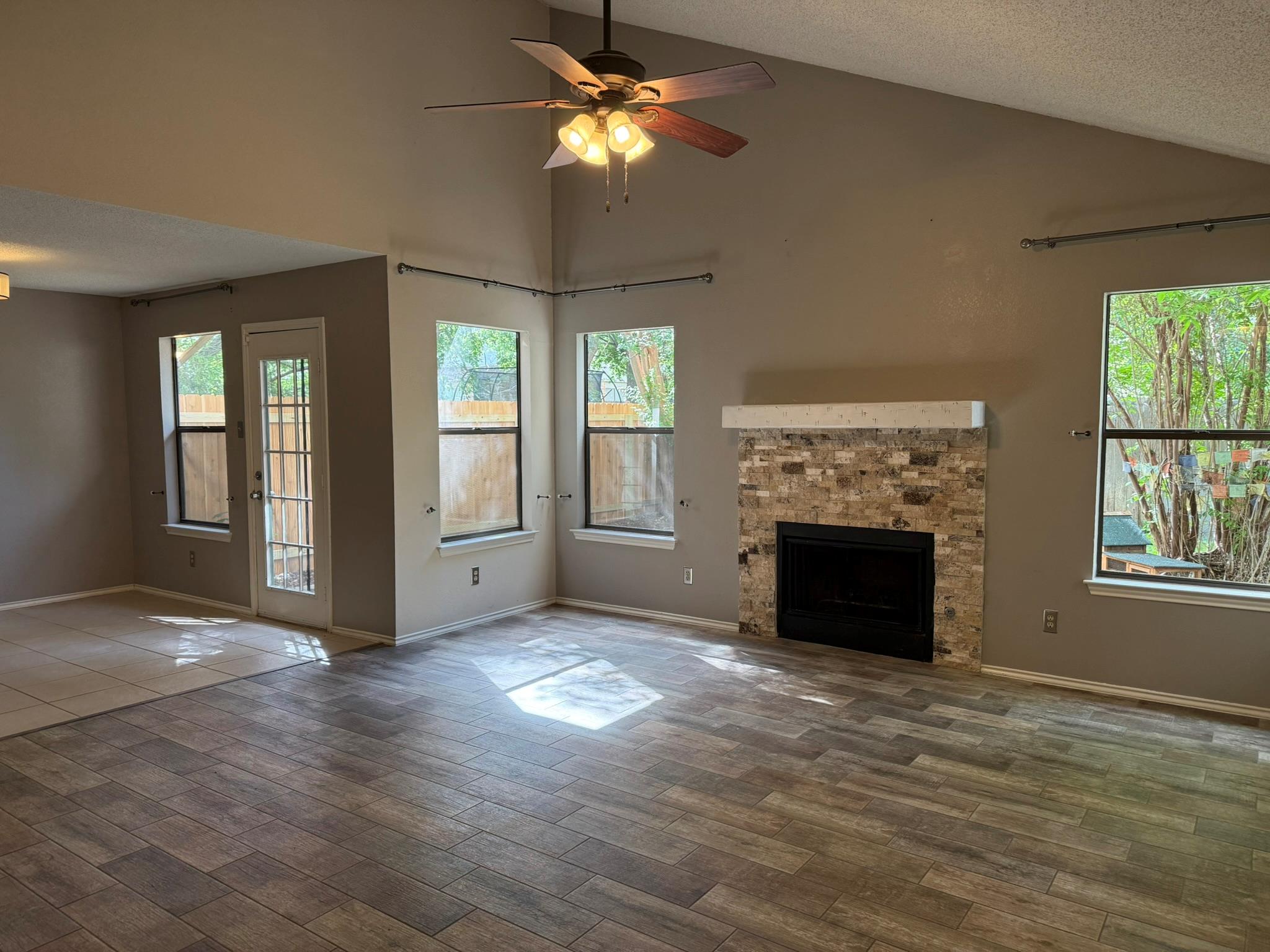 12902 Humphrey Dr Property Photo 2