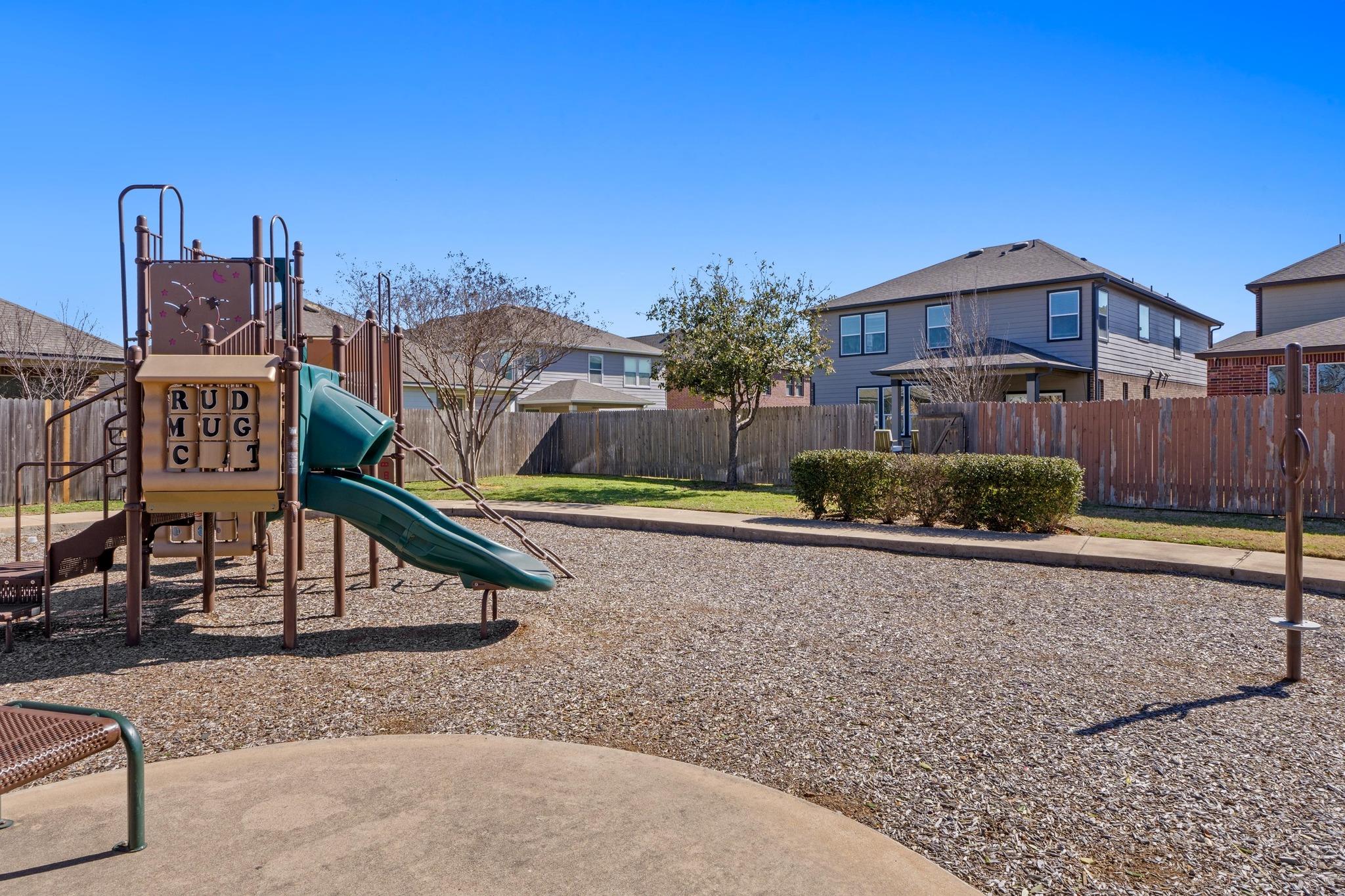 12404 Knowell Dr Property Photo 34
