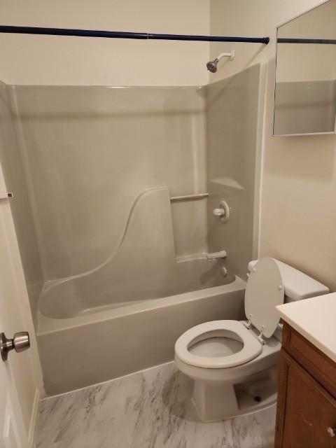 519 W Hutchison St #c Property Photo 7