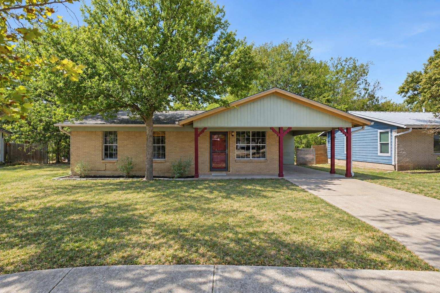 5306 Wellington Dr Property Photo 1