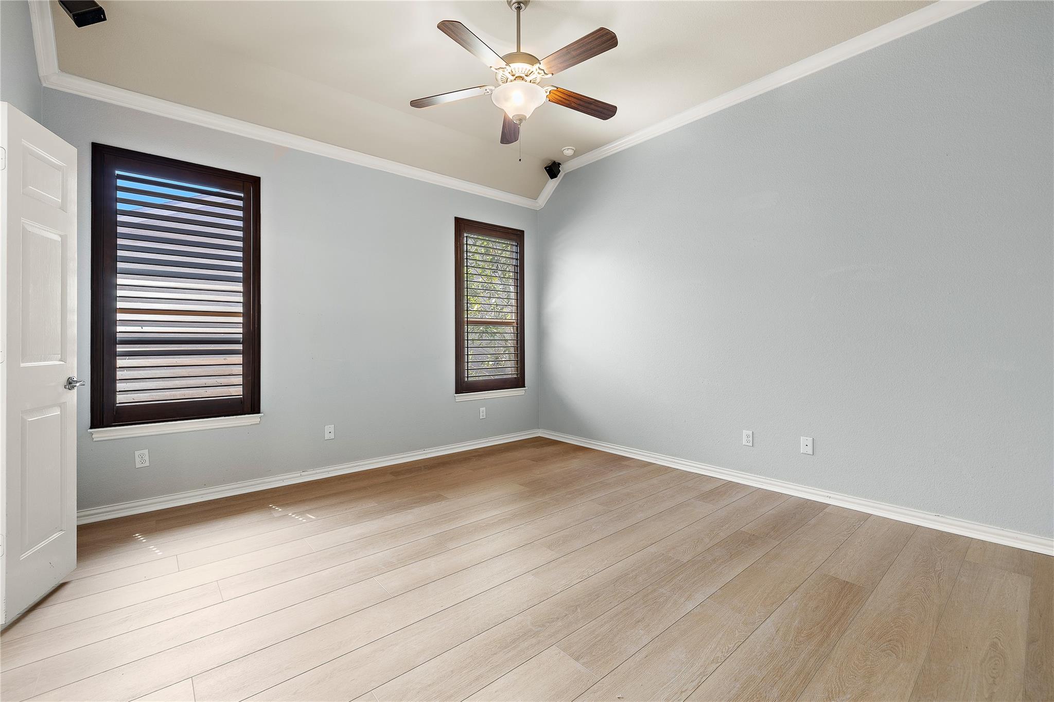 705 Rolling Brook Ln Property Photo 17