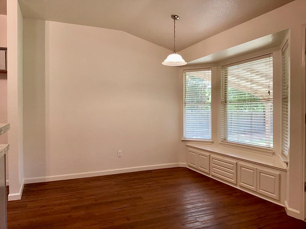 1102 Leah Ln Property Photo 8