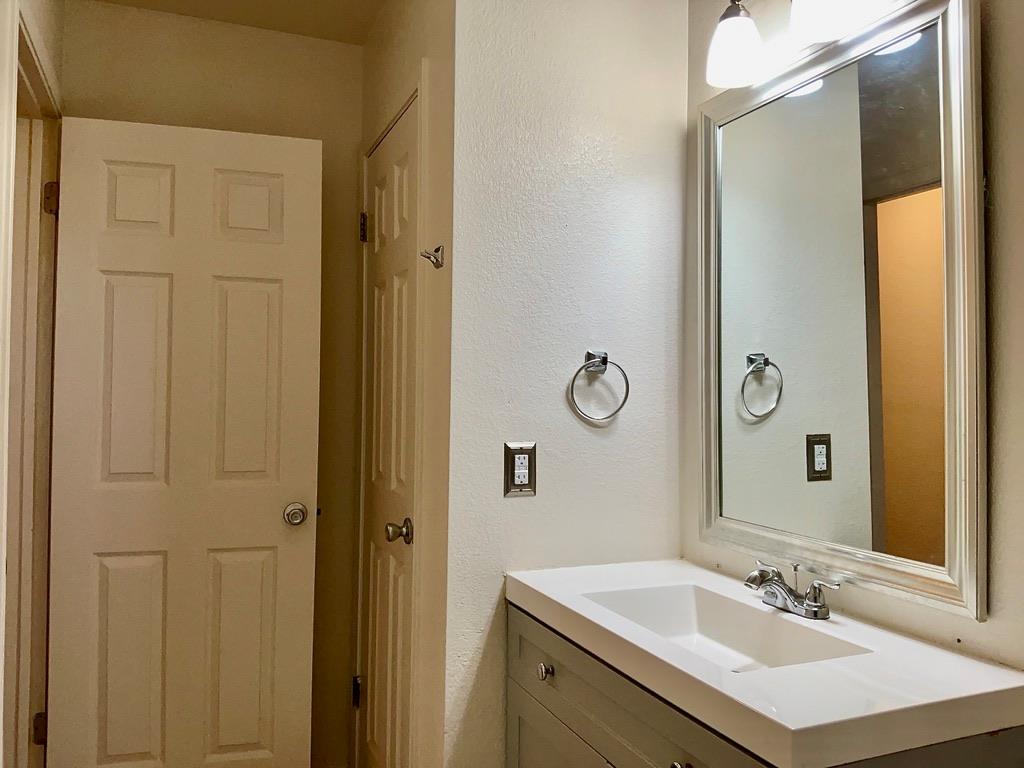 1102 Leah Ln Property Photo 15