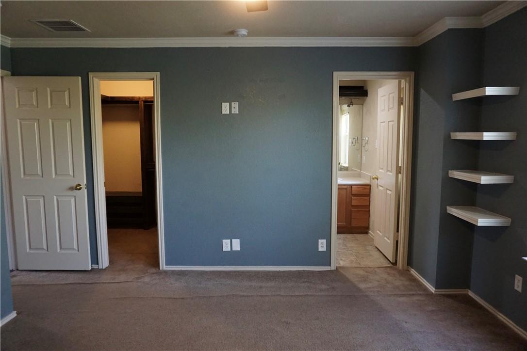 9312 Rowlands Sayle Rd Property Photo 6