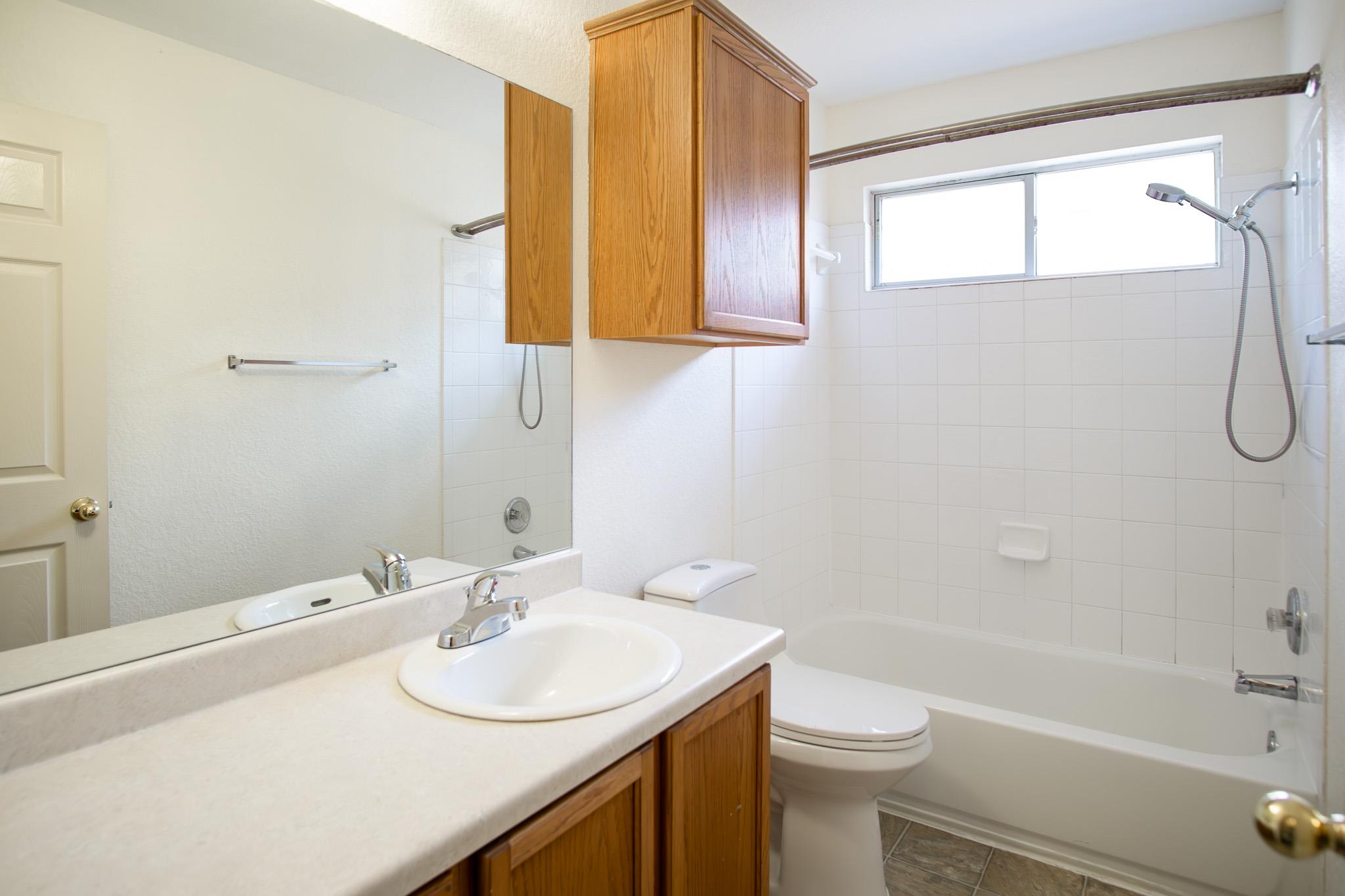 9312 Rowlands Sayle Rd Property Photo 10