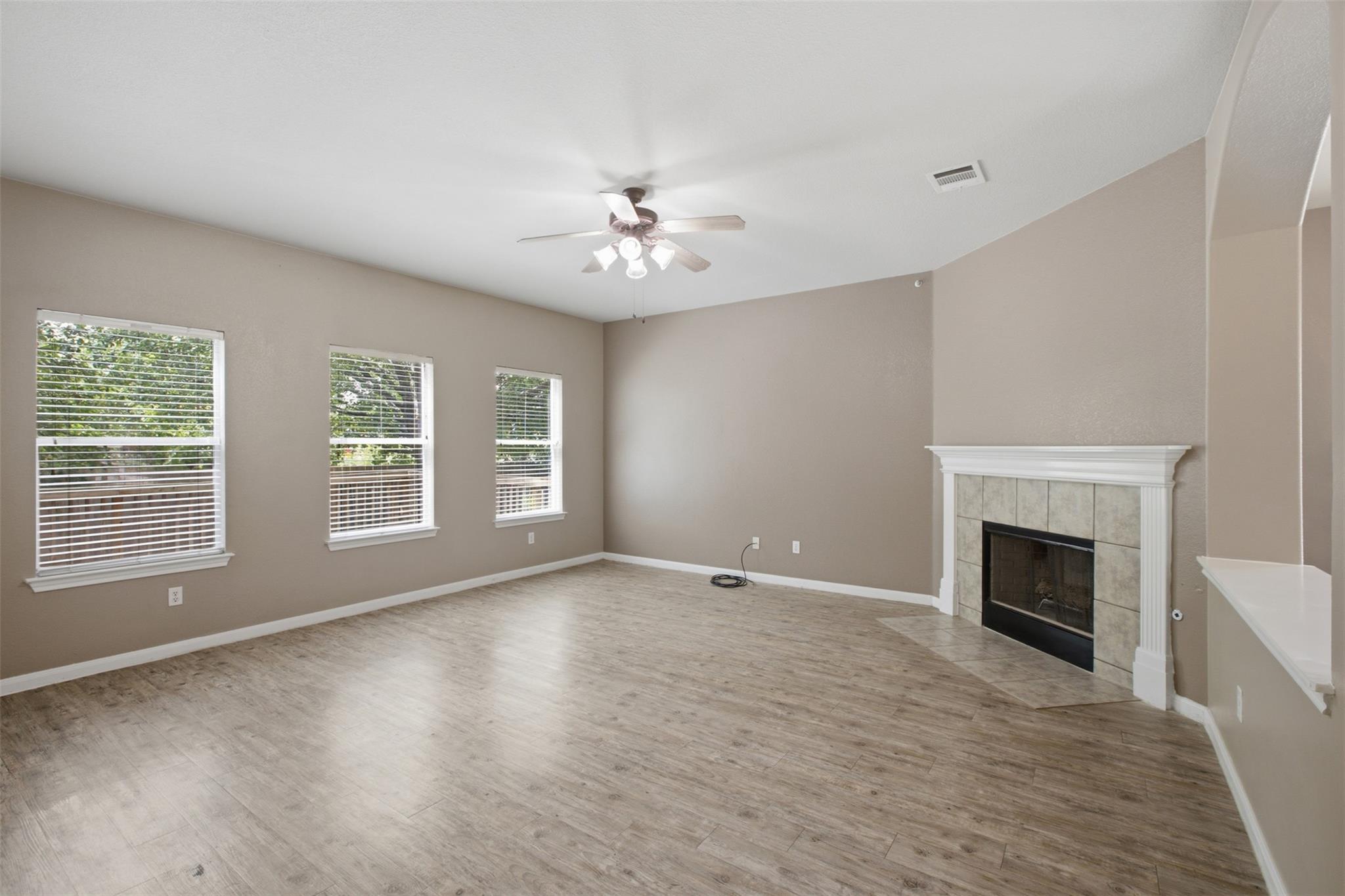 2302 Brookhollow Ter Property Photo 19