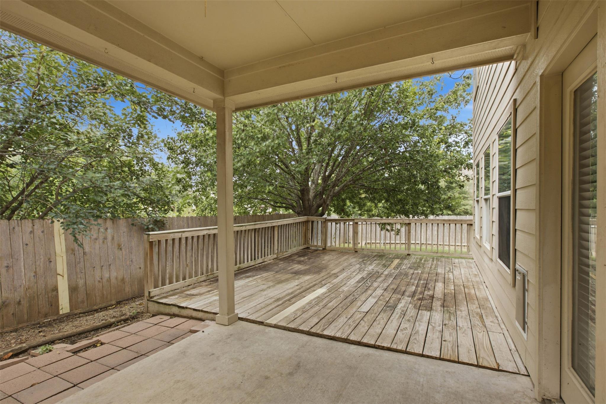 2302 Brookhollow Ter Property Photo 36