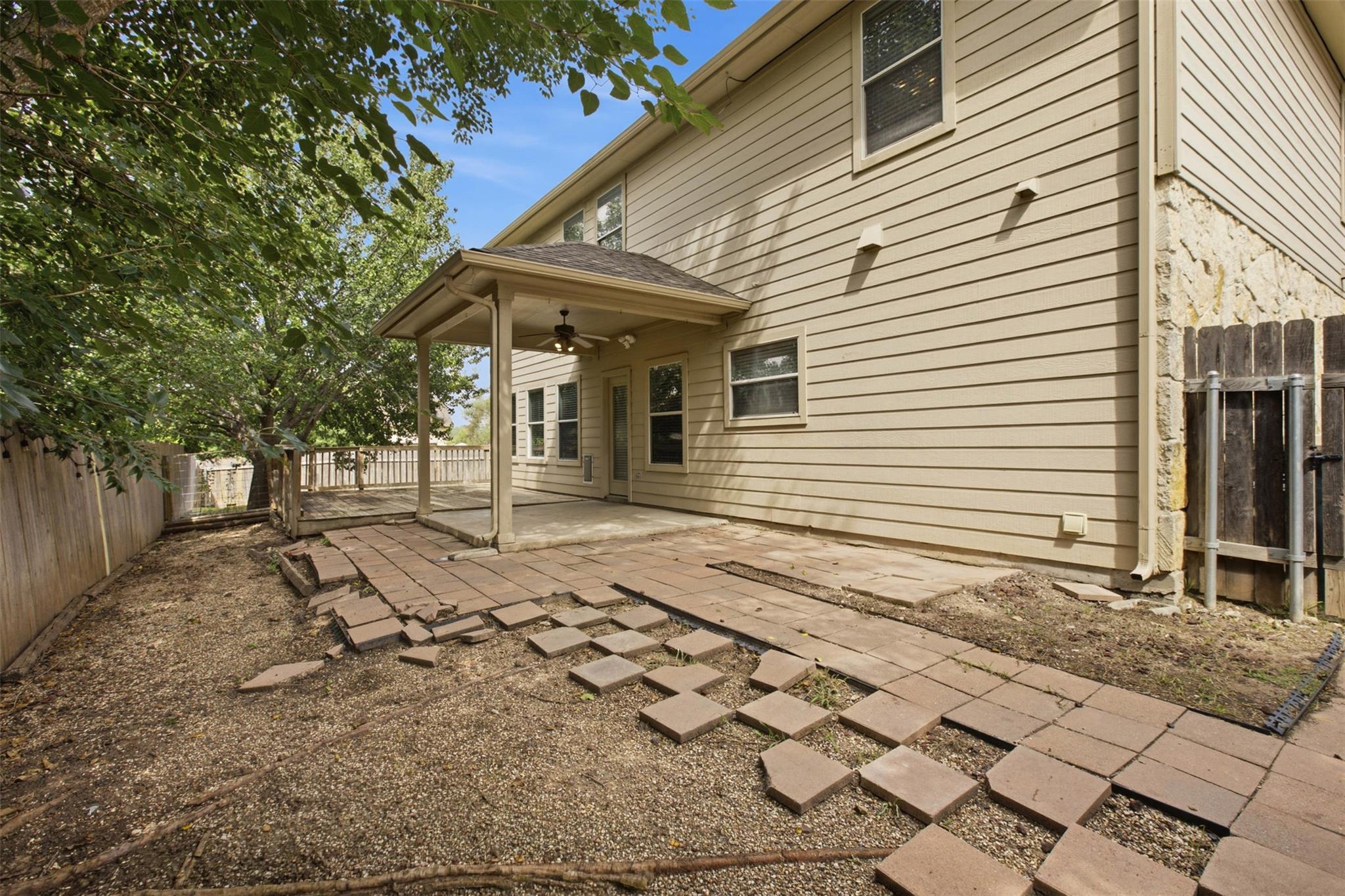 2302 Brookhollow Ter Property Photo 37