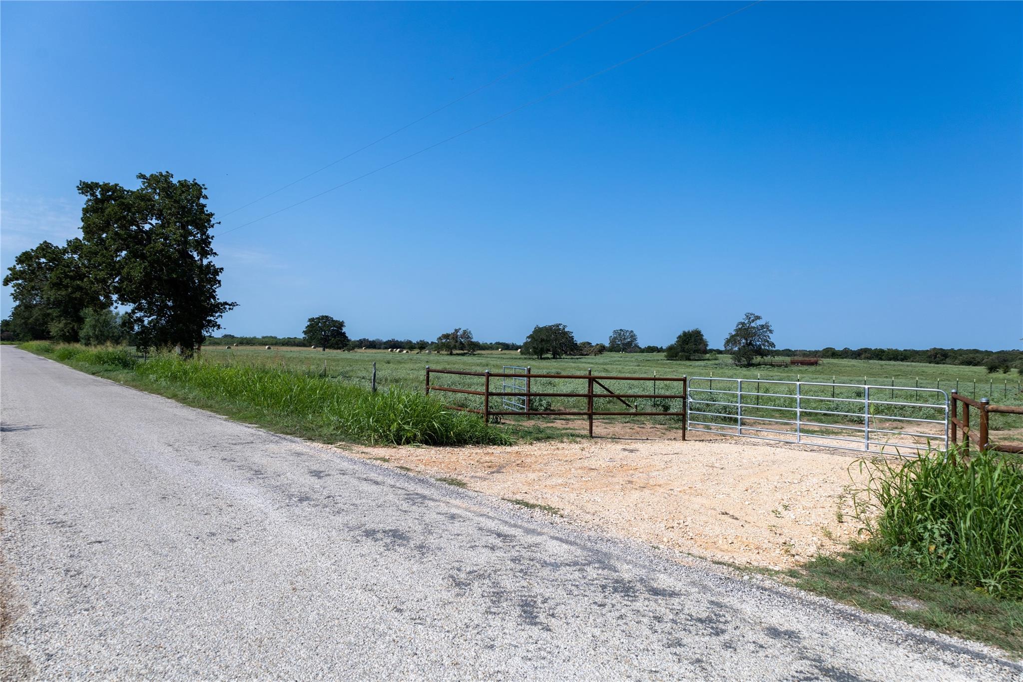8080 Old Colony Line Rd Property Photo