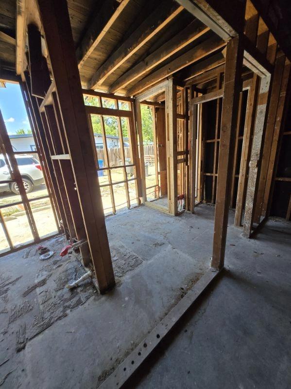 2427 Clara Ln Property Photo 1
