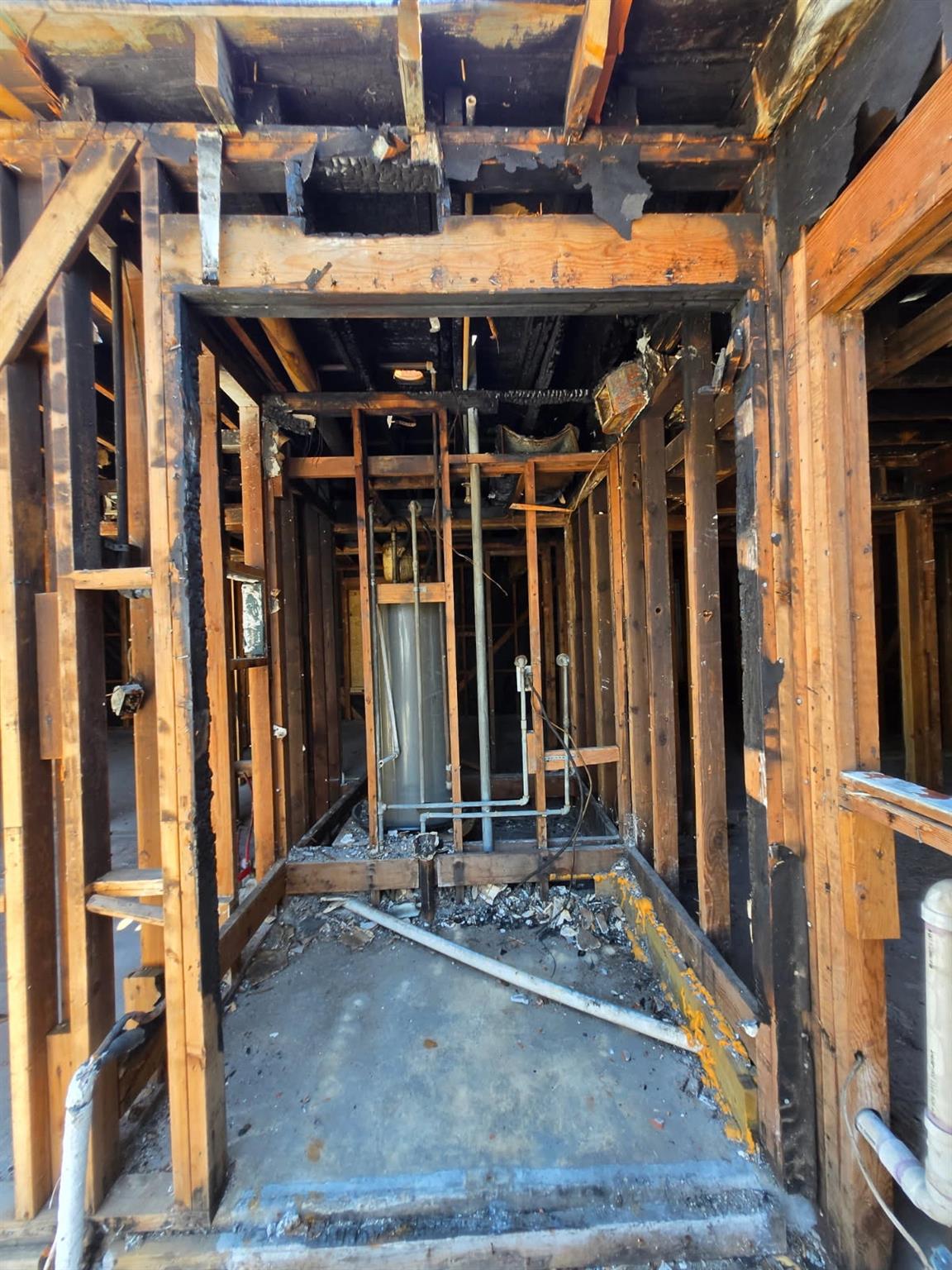 2427 Clara Ln Property Photo 7