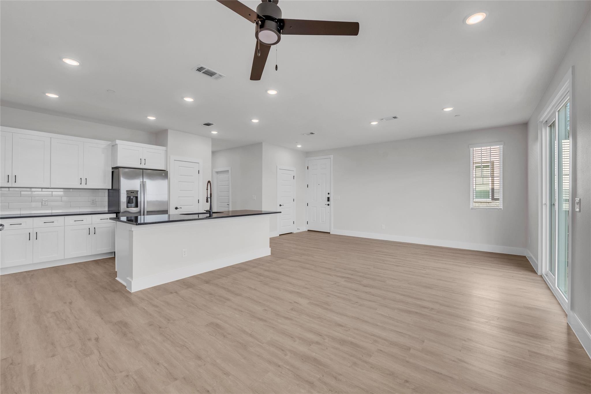 9317 Curious Squirrel St Property Photo 3