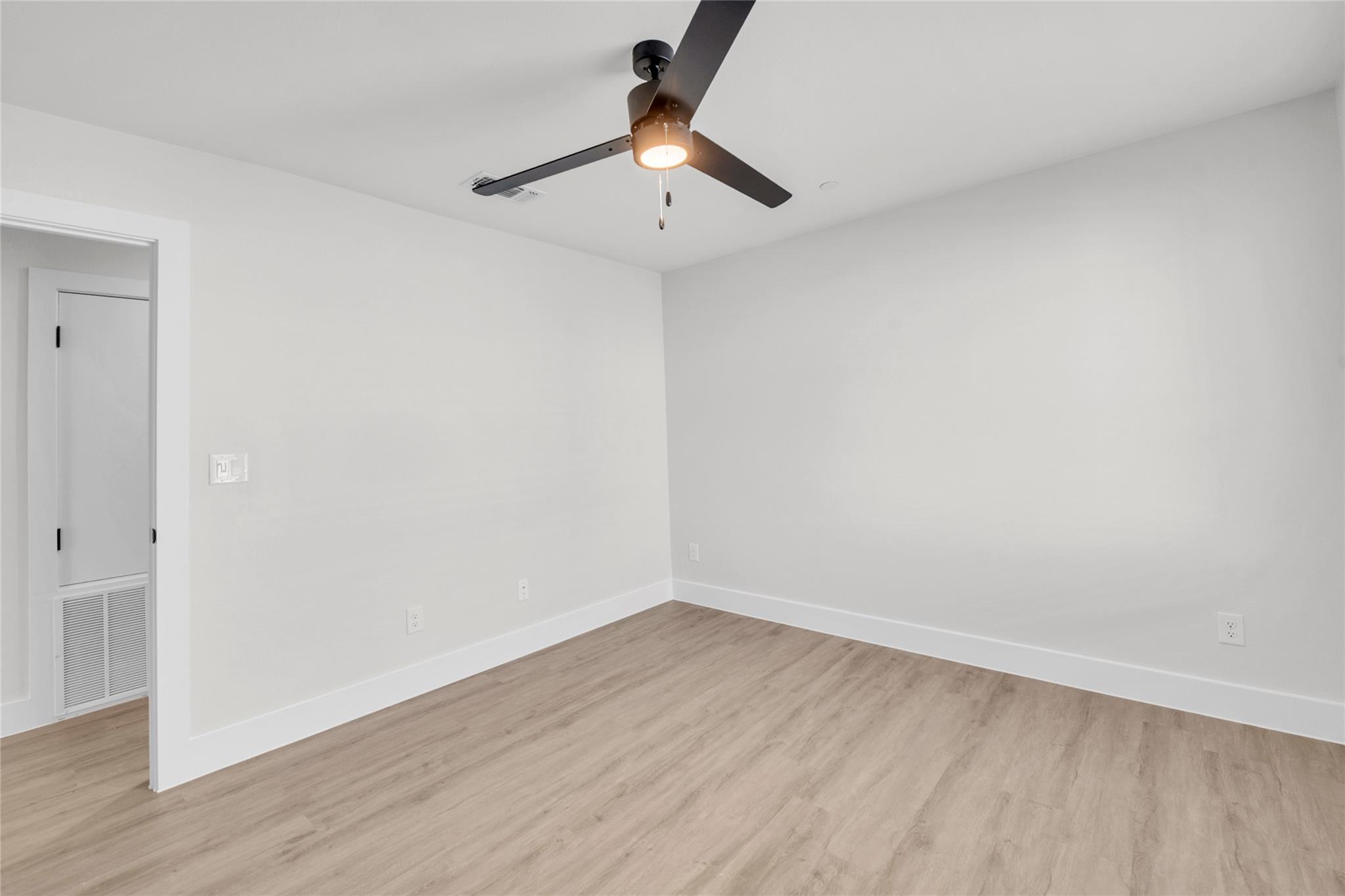 9317 Curious Squirrel St Property Photo 24
