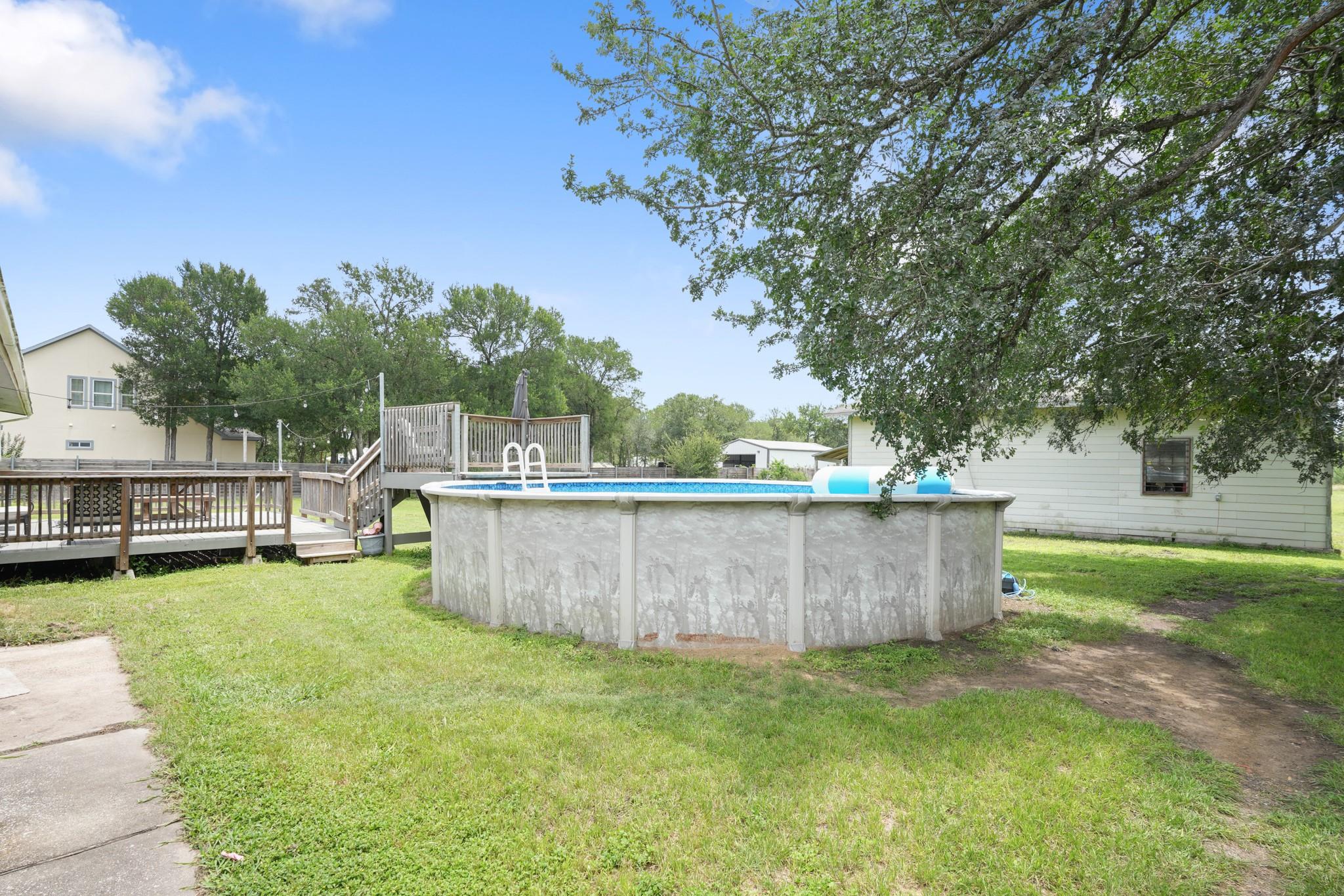 9725 Bock Rd Property Photo 28
