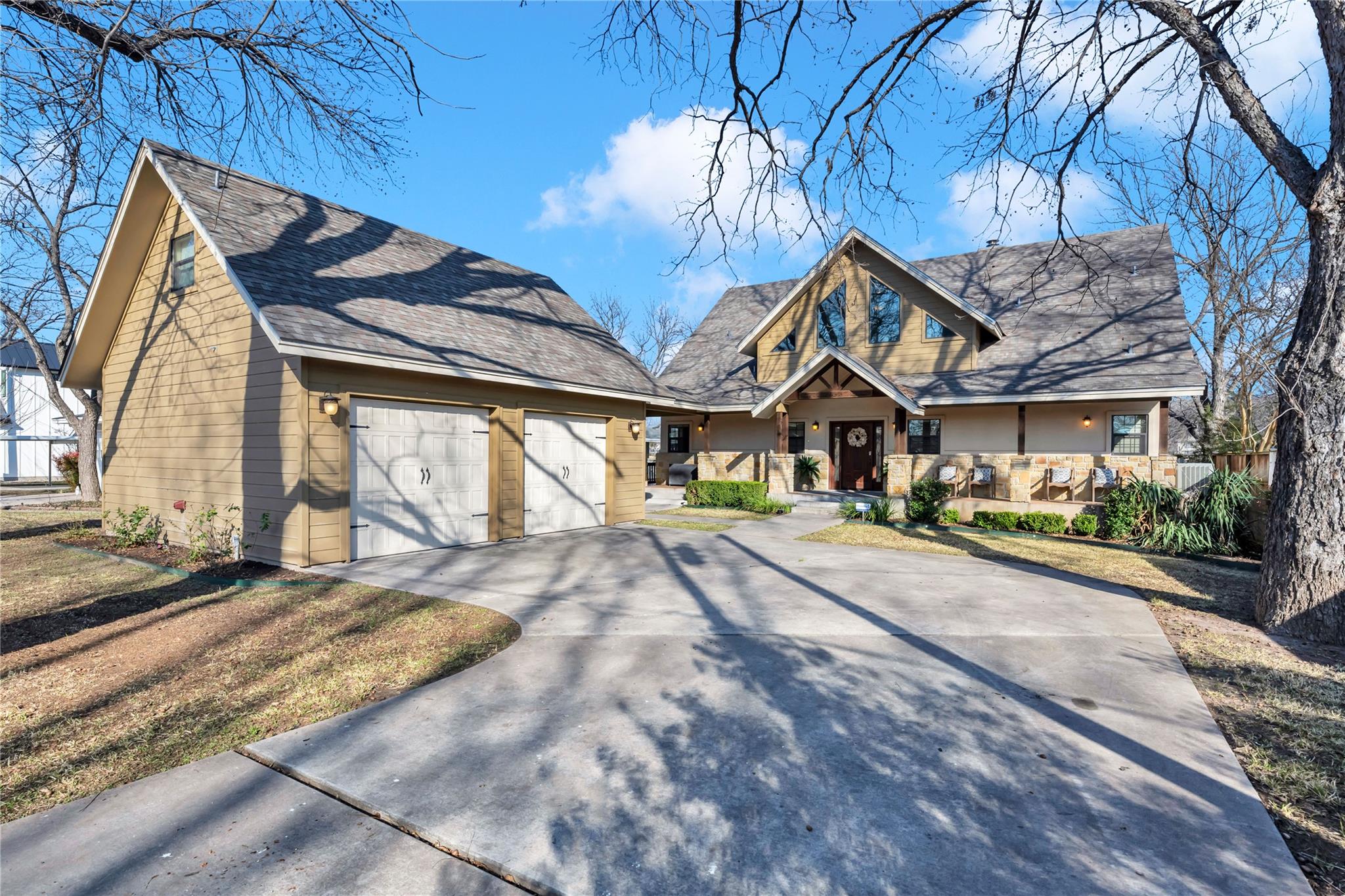 2530 Williams Lakeshore Property Photo