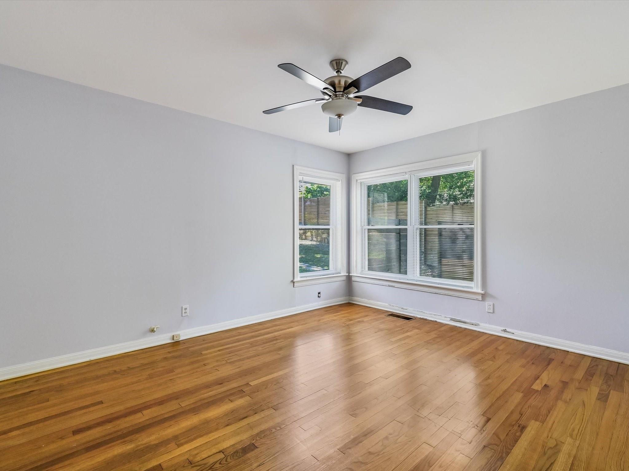 2323 Hartford Rd Property Photo 15