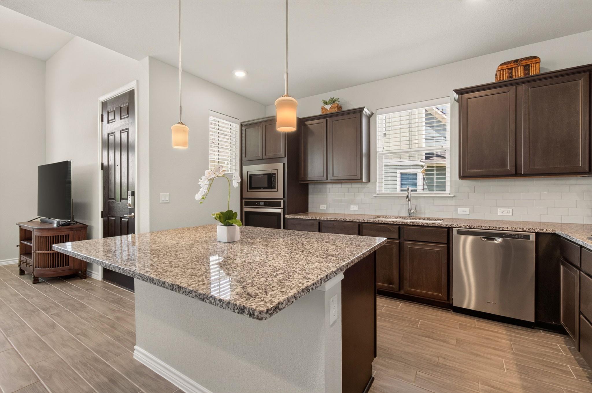 105 Harborside Dr #102 Property Photo 11