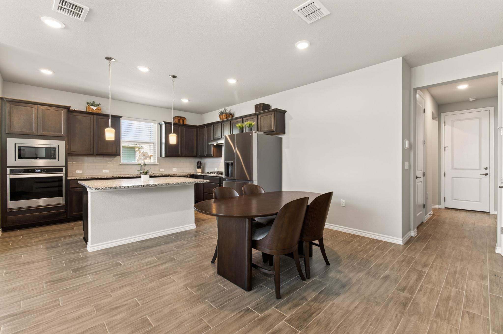 105 Harborside Dr #102 Property Photo 12