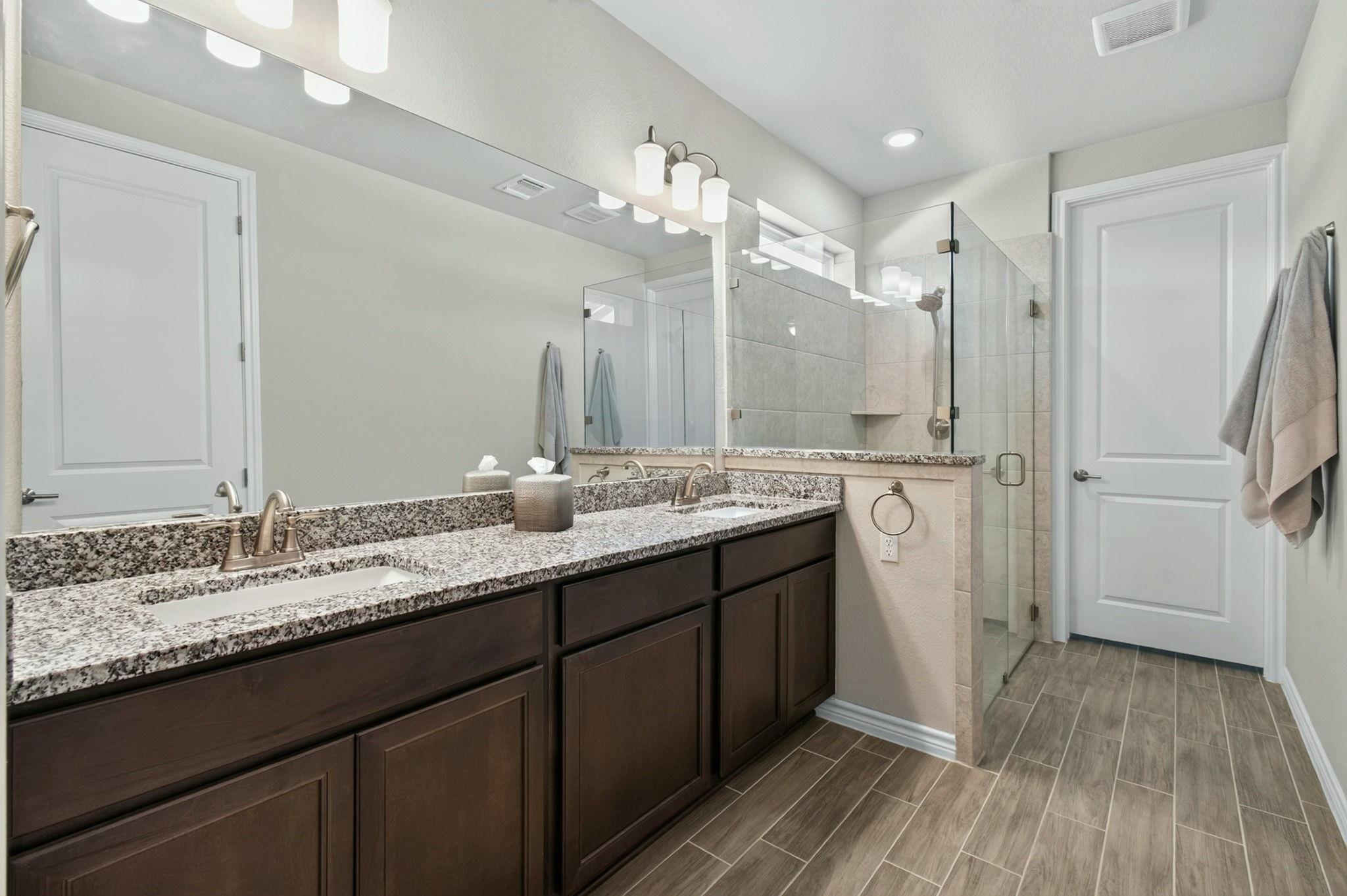 105 Harborside Dr #102 Property Photo 17
