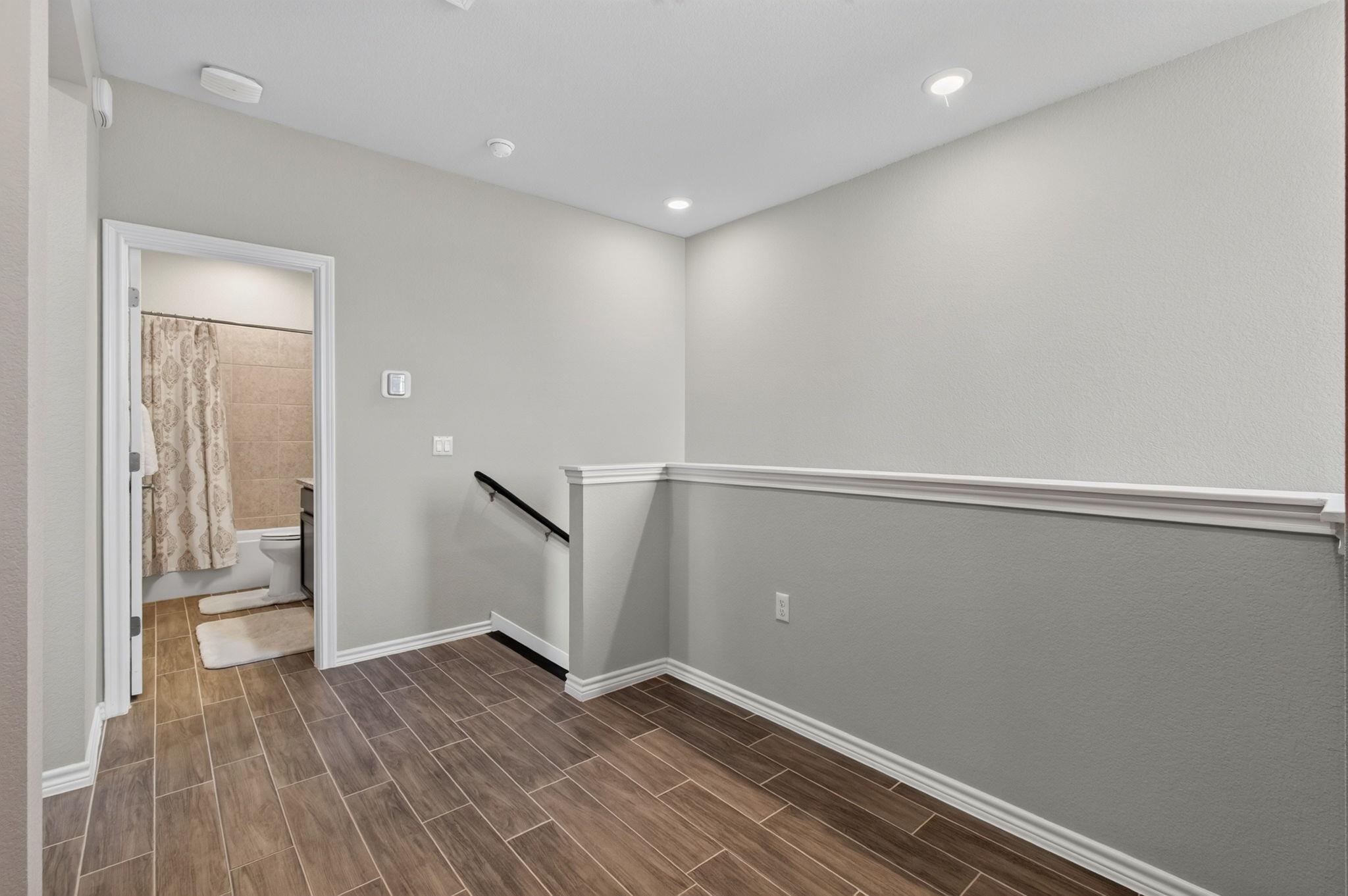 105 Harborside Dr #102 Property Photo 18