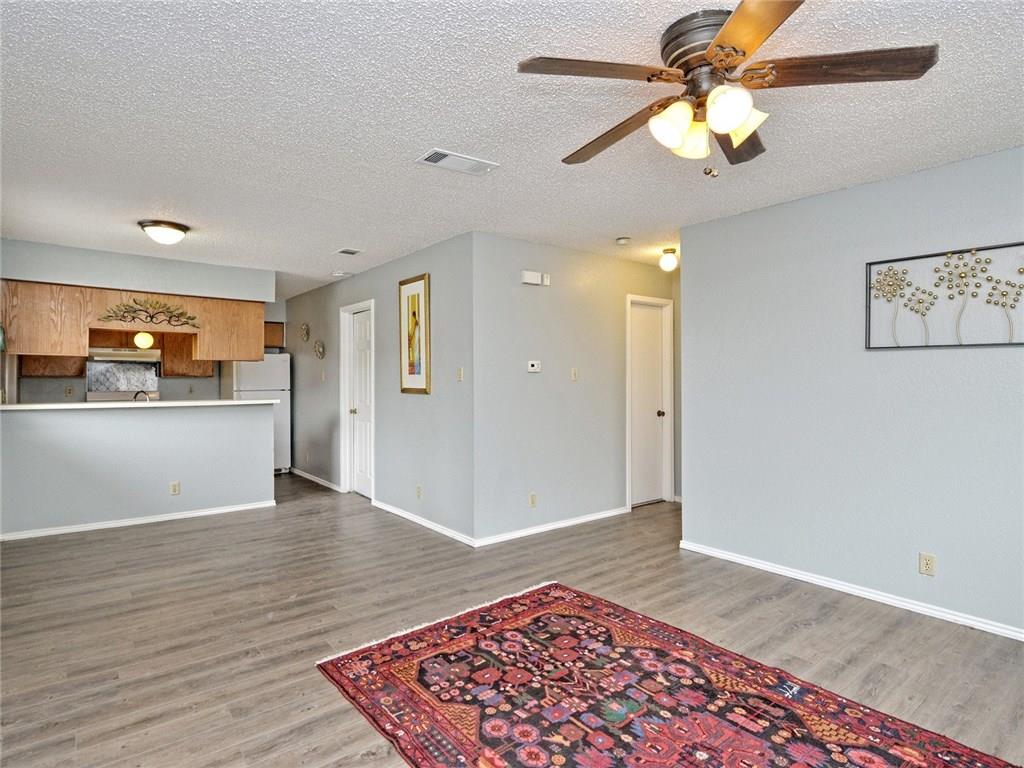 5809 Spring Meadow Rd #b Property Photo 1
