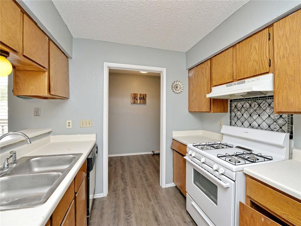 5809 Spring Meadow Rd #b Property Photo 3