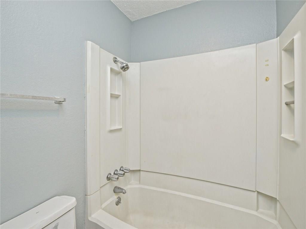 5809 Spring Meadow Rd #b Property Photo 12
