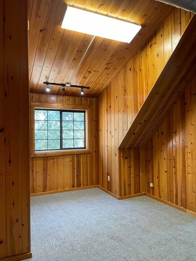 4225 E Highway 290 None Property Photo 9