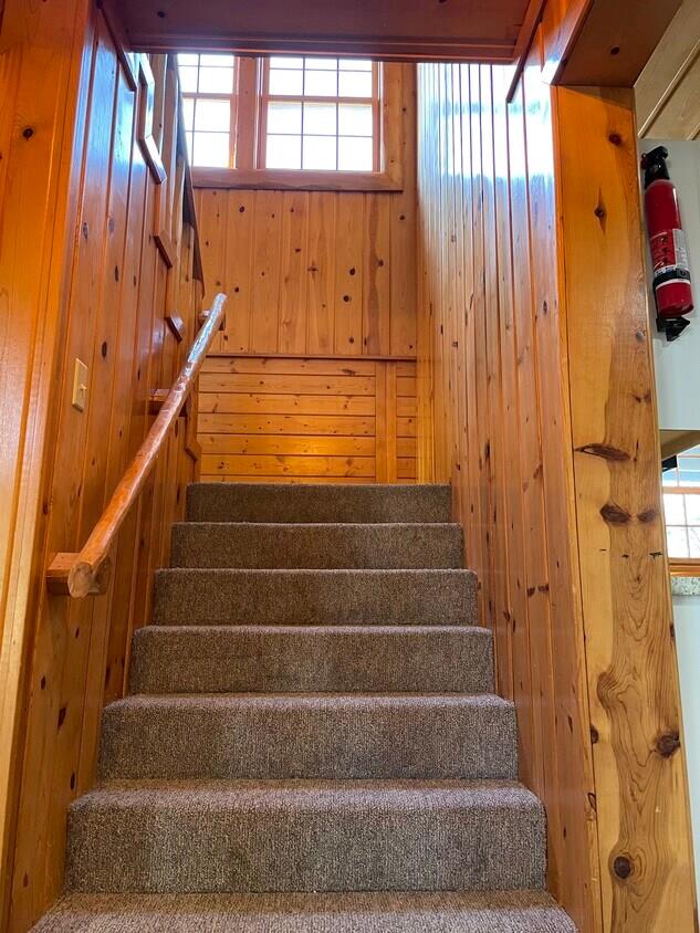 4225 E Highway 290 None Property Photo 13