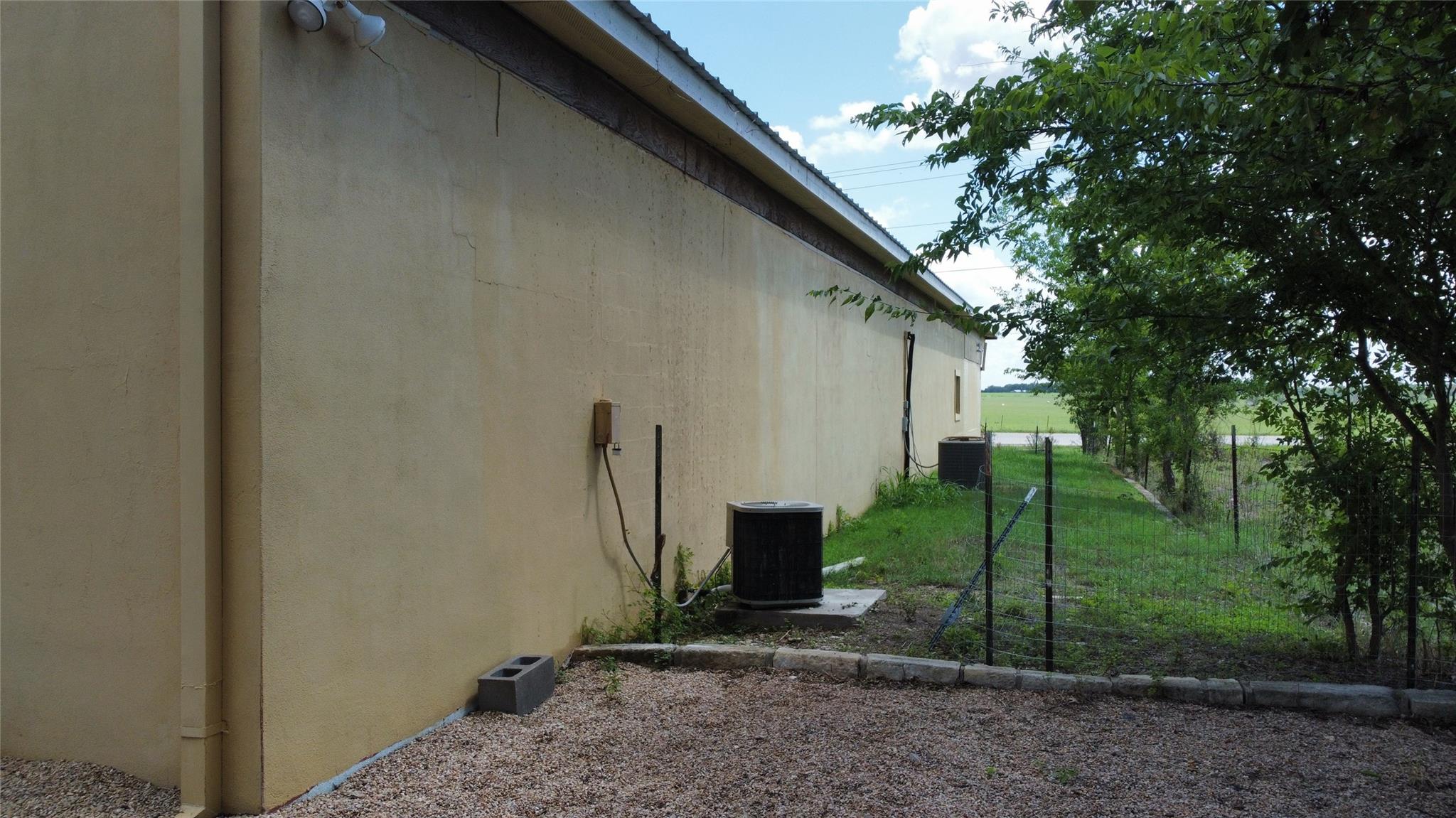 16870 N State Highway 123 Property Photo 10