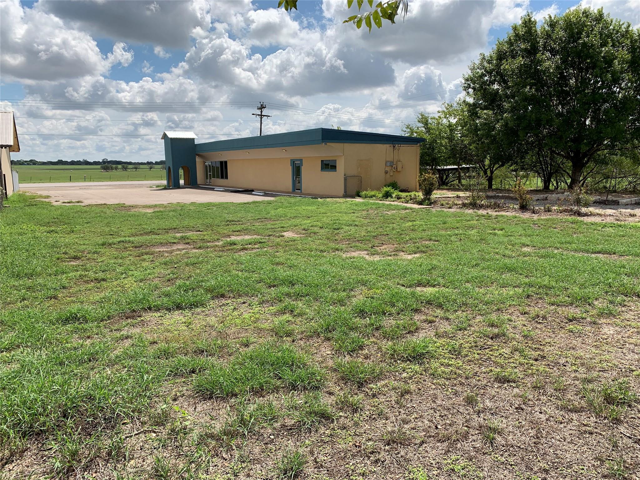 16870 N State Highway 123 Property Photo 21