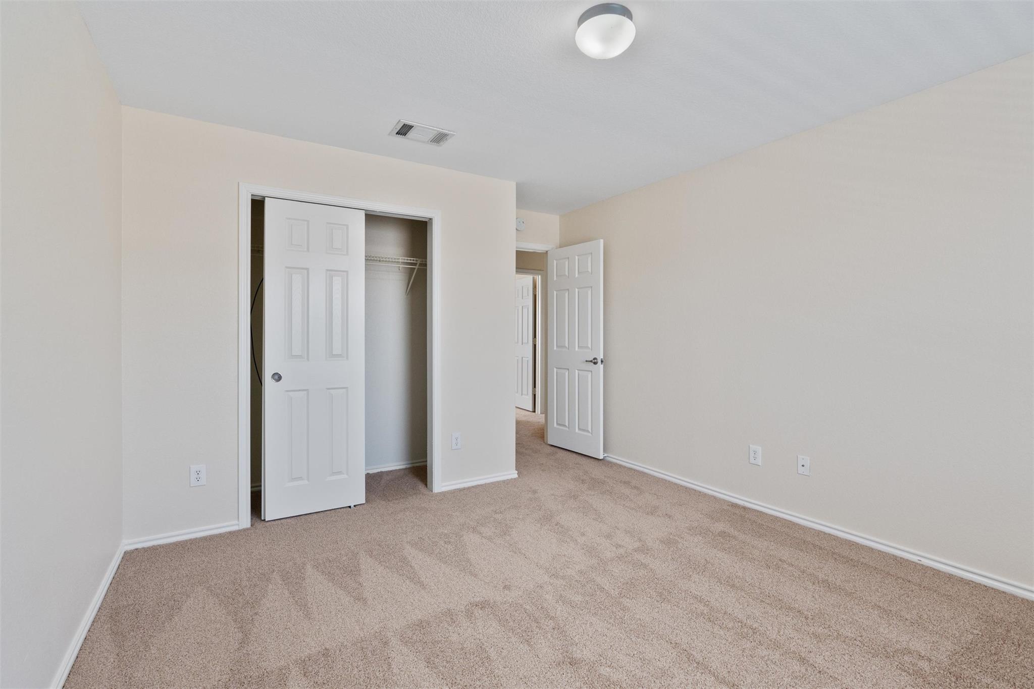 11606 Hereford St Property Photo 22