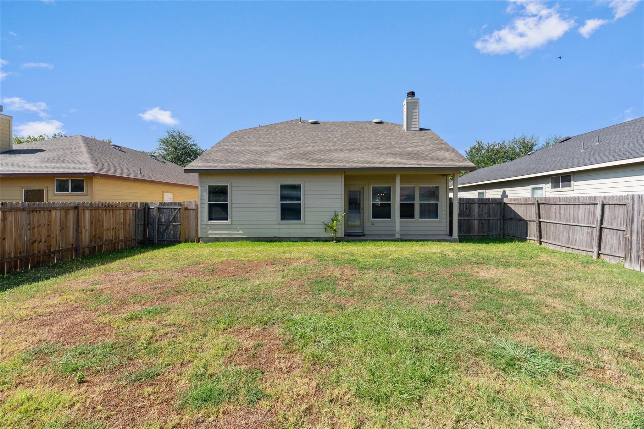 11606 Hereford St Property Photo 29