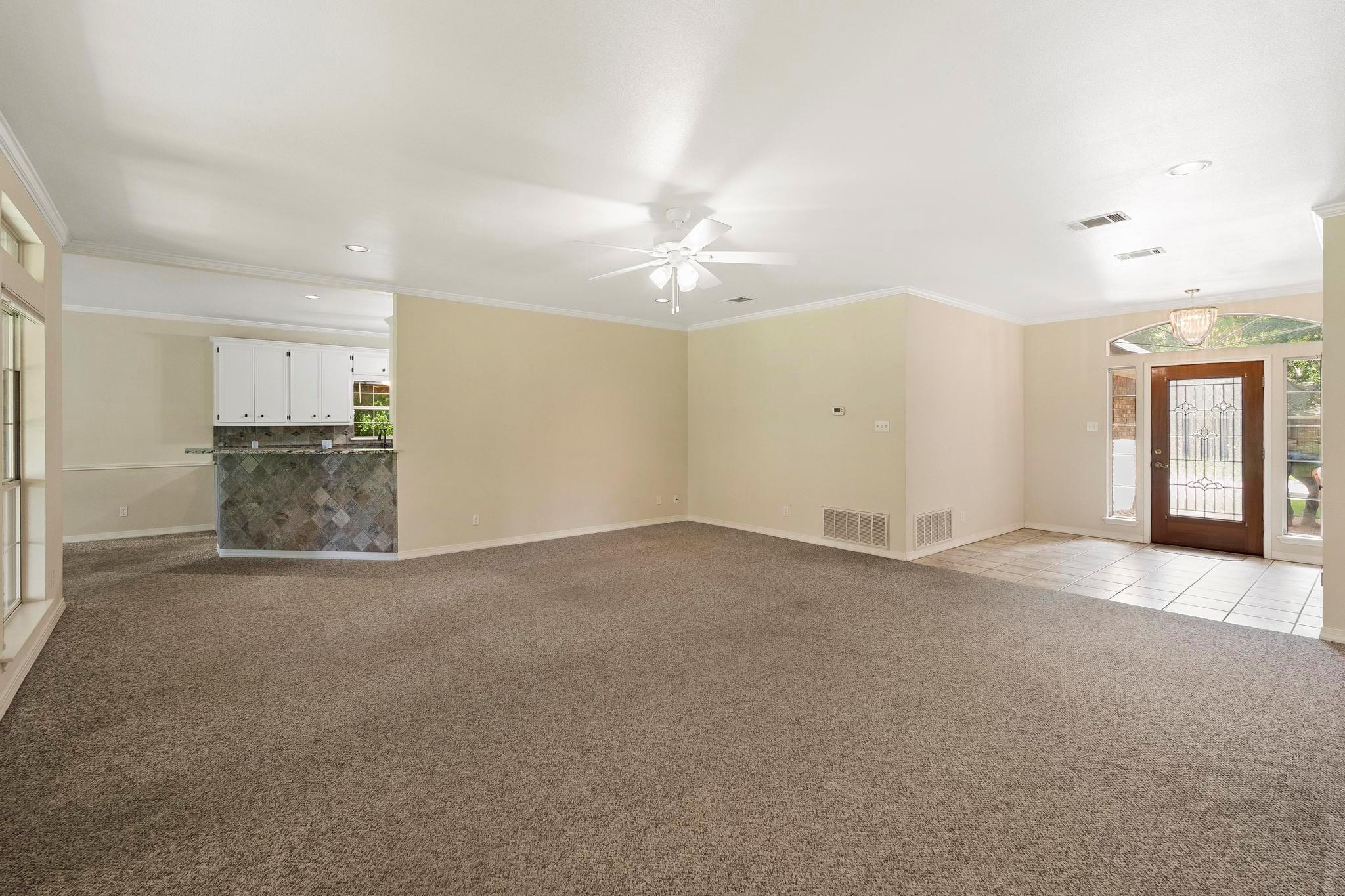 1906 Meadow Ridge Dr Property Photo 5