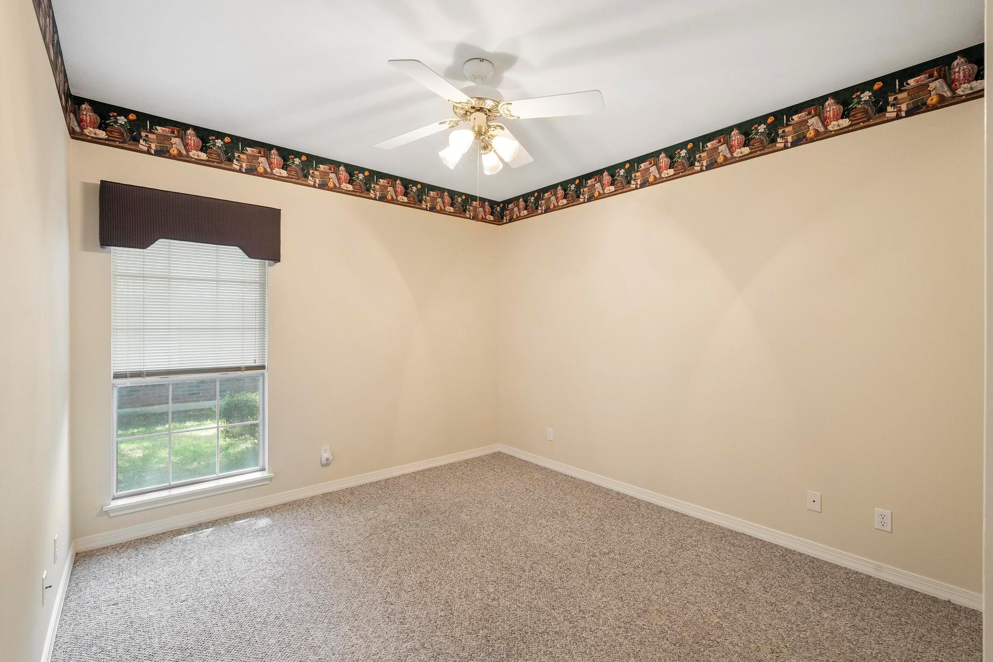 1906 Meadow Ridge Dr Property Photo 20