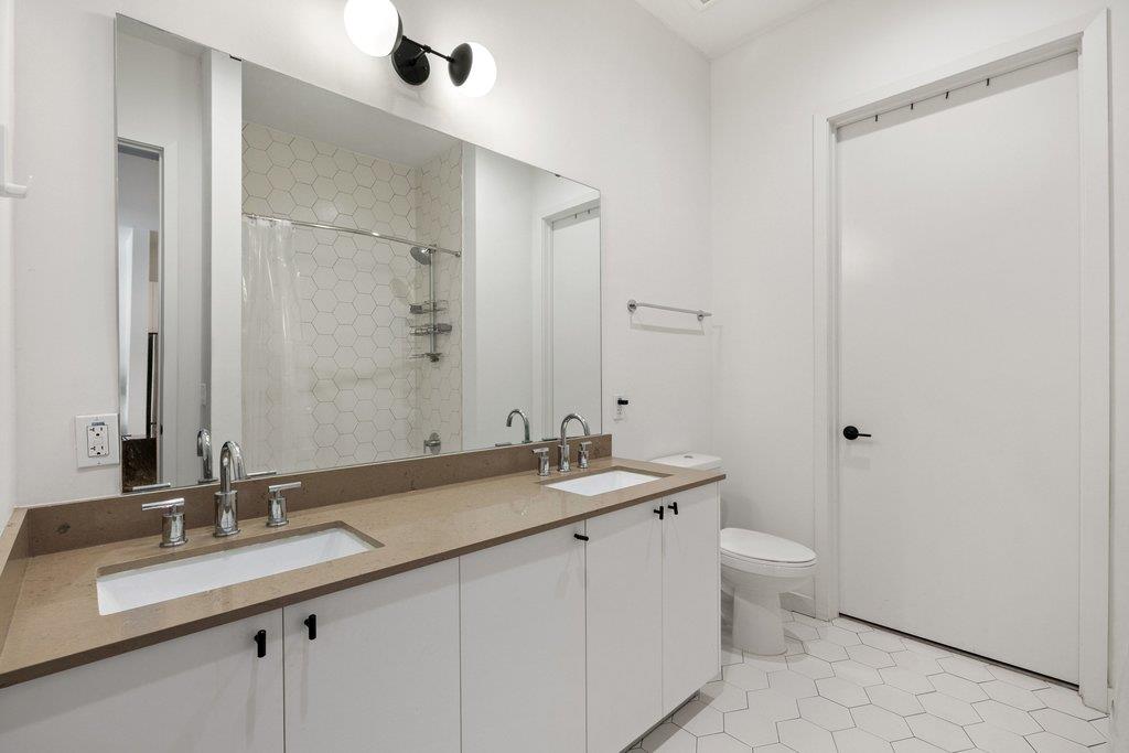 800 Embassy Dr #413 Property Photo 13