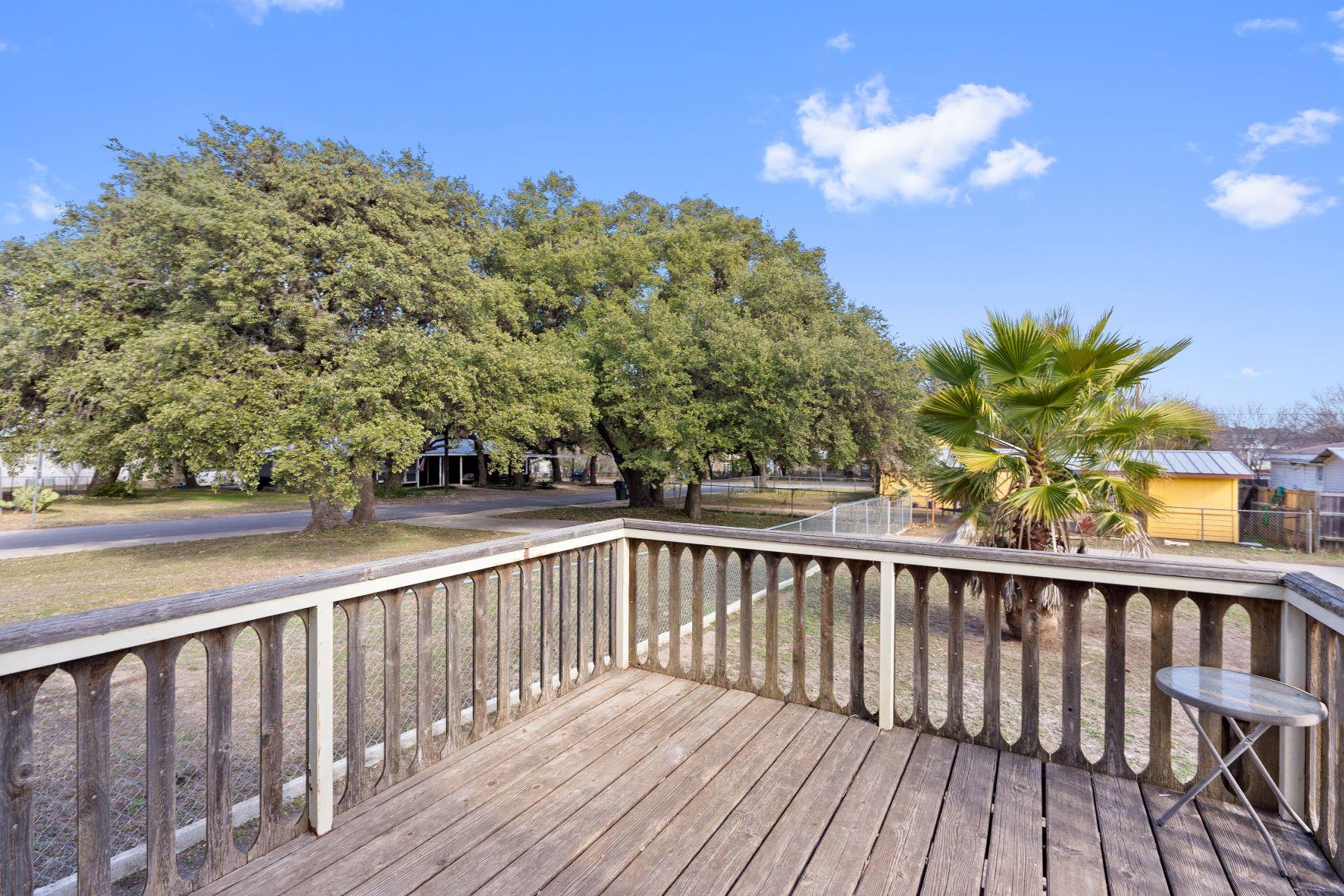 502 E Pecan Dr Property Photo 12