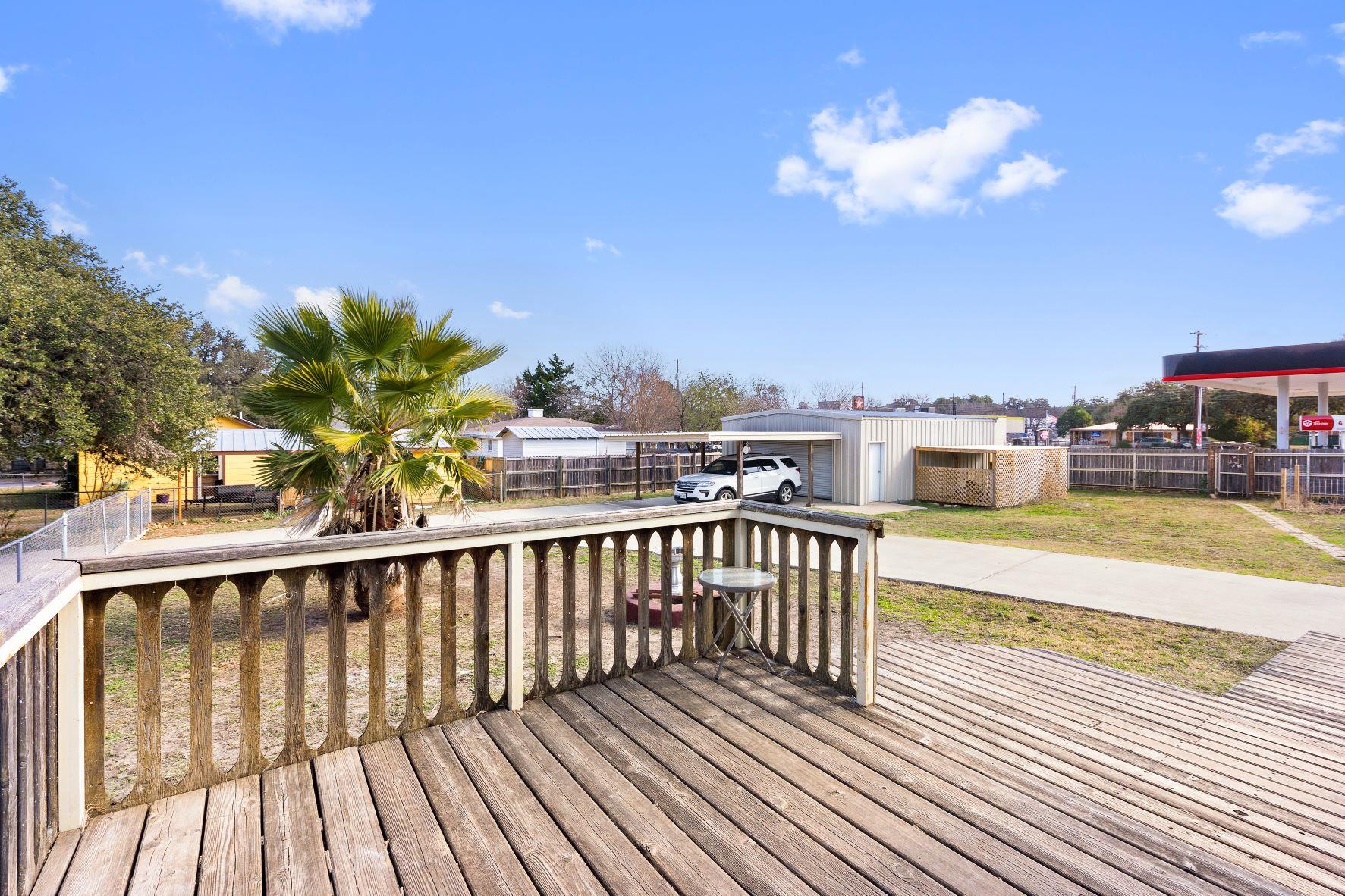 502 E Pecan Dr Property Photo 16