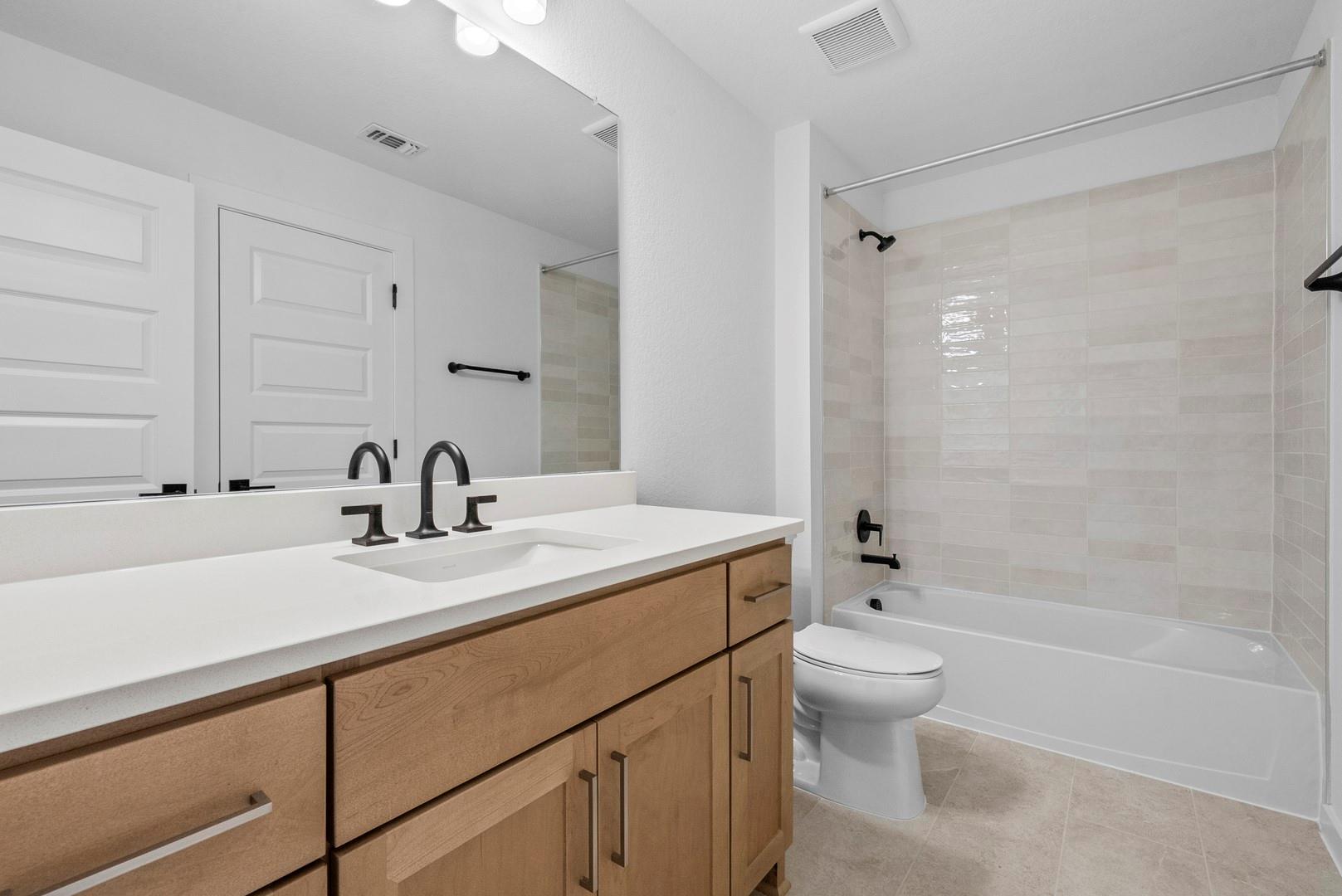 221 Maton Way Property Photo 4