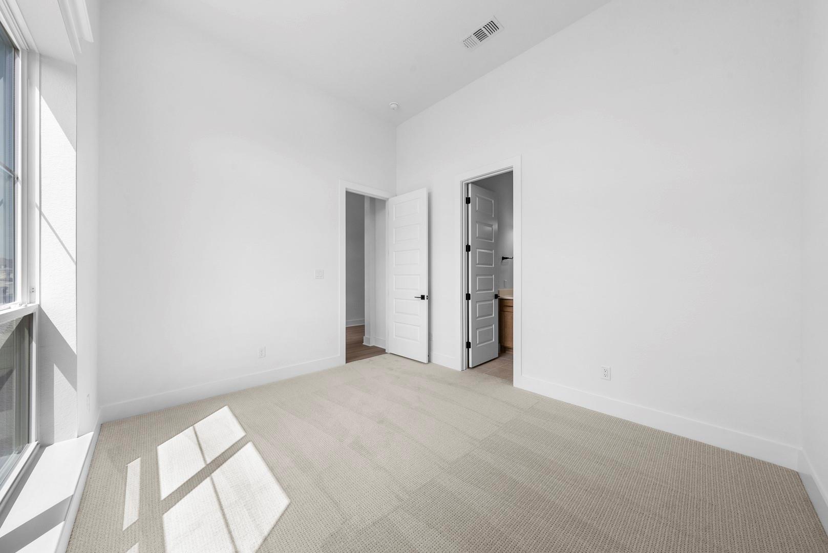 221 Maton Way Property Photo 5