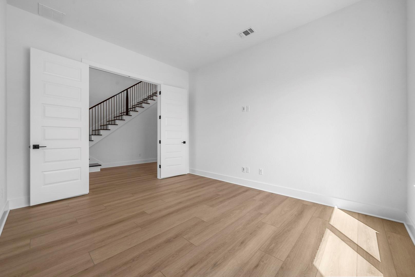 221 Maton Way Property Photo 16