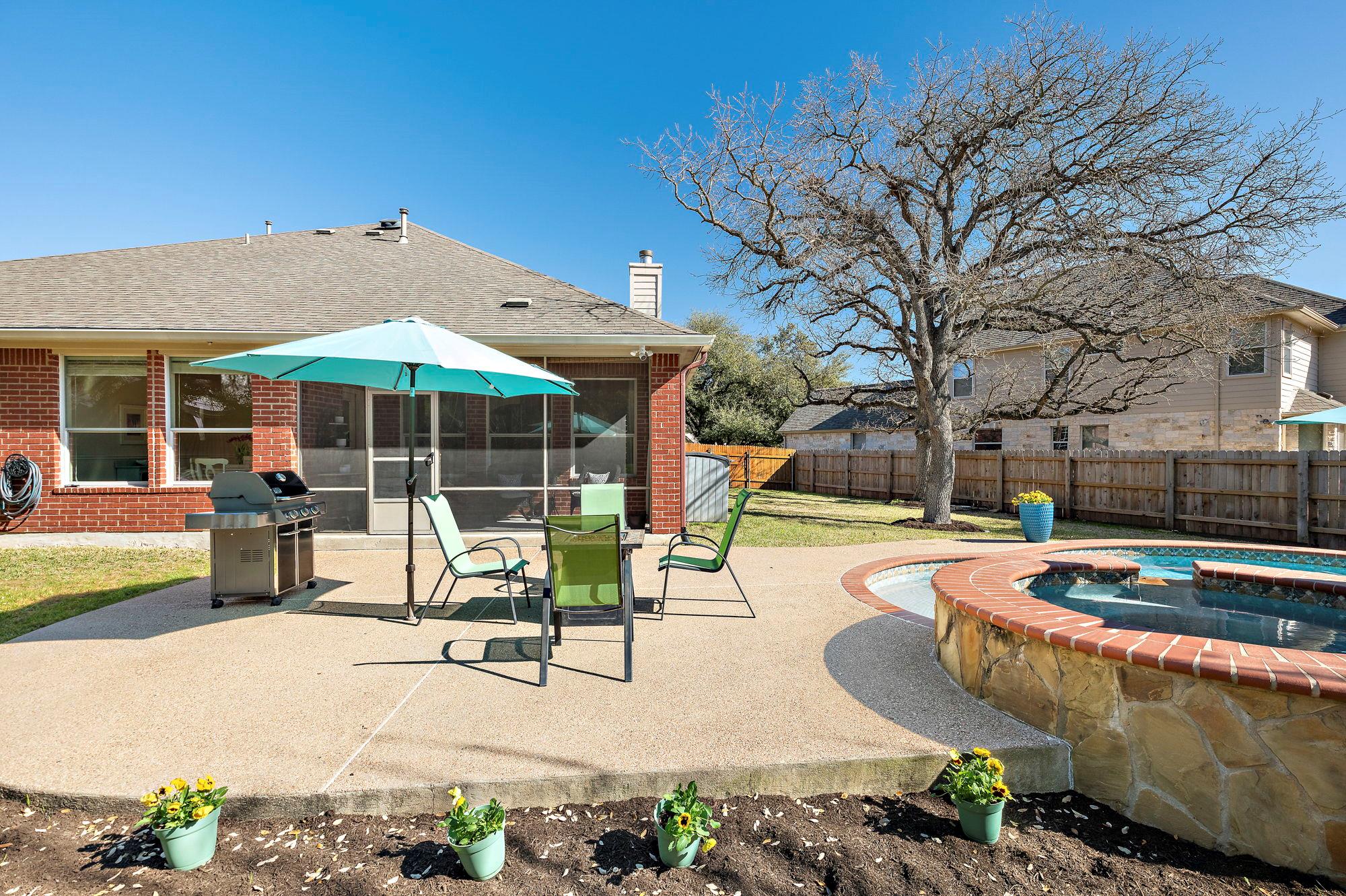 9729 Spanish Wells Dr Property Photo 38