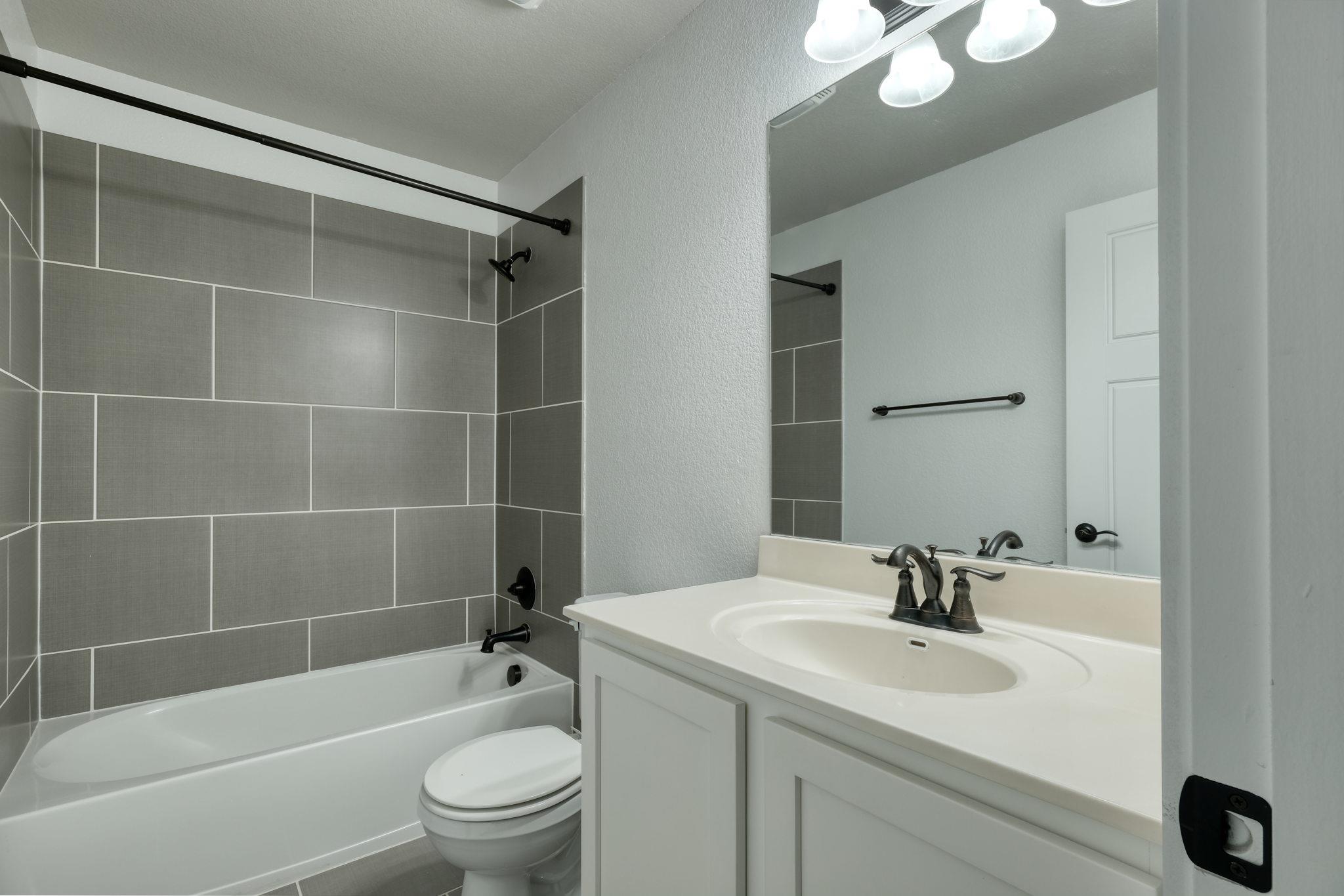 11233 Avery Station Loop Property Photo 9
