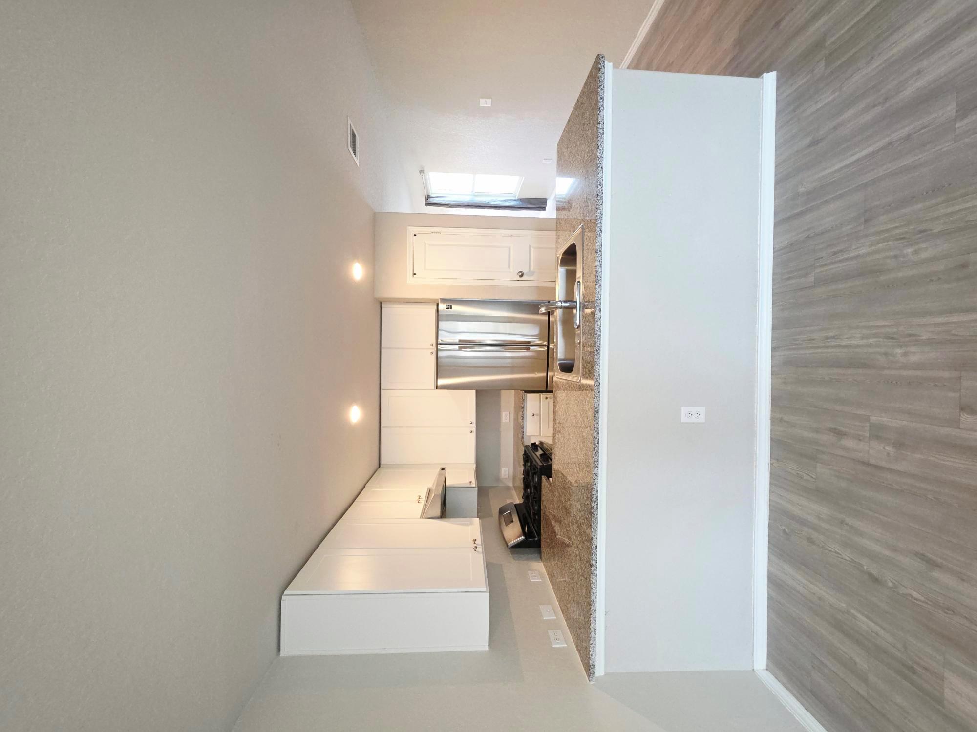 10799 Prusiner Dr Property Photo 6